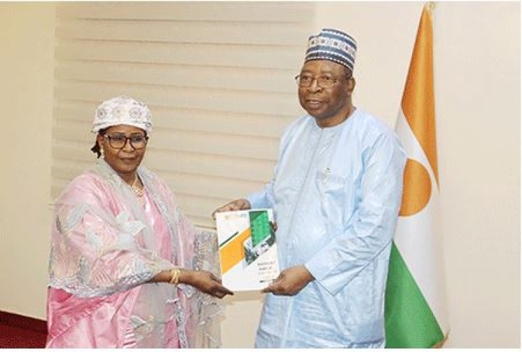 Remise Officielle du Rapport Annuel d'Activités 2022 de la HAPDP